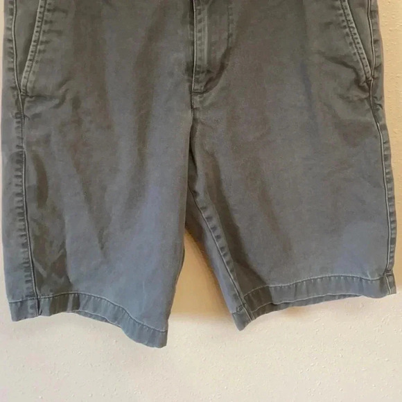 LANDS’ END Men’s Straight Fit Canvas Shorts - Picture 3 of 6
